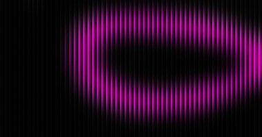 Neon pembe dikey çizgiler siyah zemin üzerinde dairesel bir desen oluşturarak, parlak mor ışık ve enerji saçan, modern dijital sanat ve dekorasyon için mükemmel soyut bir tasarım oluşturur..