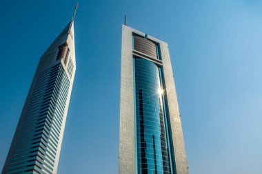 Dubai'de emirates towers.