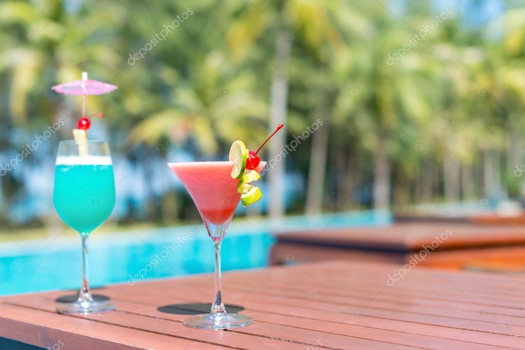 Cocktail Glasses At Pool Beach Side Stock Photo Image By C Hkt000