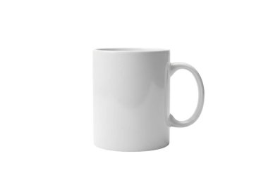 Sag tarafinda saglam beyaz bir zemin uzerinde merkez konumlanmis sade beyaz seramik bir kahve fincani bardagi, bardagin uzerinde görünür bir tasarim veya desen yok.