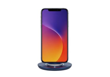 Renkli ekranlı bir akıllı telefon kablosuz şarj cihazına yerleştirilir. Telefonun ekranında mor, pembe ve turuncu renkli canlı bir gradyan görüntülenir. Şarj pedi dairesel ve parlaktır.