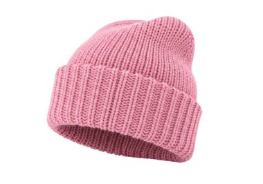 Pembe örülü bir bere. Kaburgalı bir bilezik ve bembeyaz bir arkaplanda kambur duruşu var. Bere yumuşak, tıknaz bir iplikten yapılmış gibi görünüyor ve rahat ve rahat bir görünüşü var..