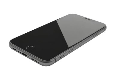 Bu resim, siyah bir ön bezel ve aynalı, gradyan dokulu bir arka panele sahip modern bir akıllı telefonu gösteriyor. Cihaz, minimalist ve prim estetiği ile ince profilini göstermek için hafifçe açılı görünüyor. Ekran kapatıldı,