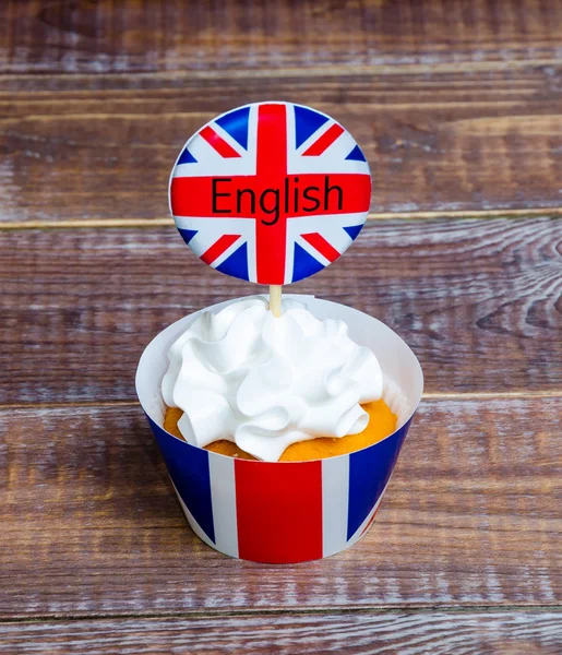 Cupcake al merengue a tema britannico con crema di formaggio — Foto Stock