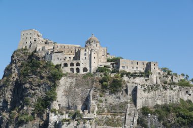 Ischia Aragonca kale görünümü