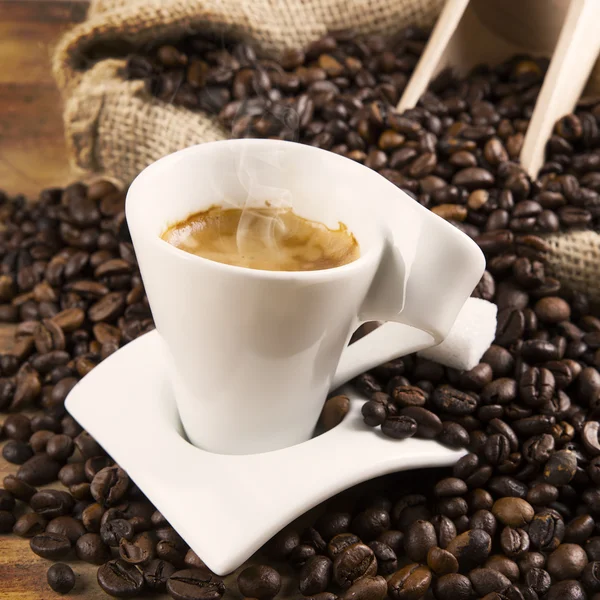 ahşap masa kahve espresso ile kompozisyon
