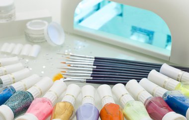 modern bir güzellik salonu içinde fantastik manikür