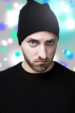 tehlikeli bir adam birinci katında