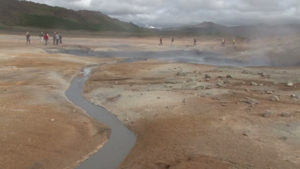 Pohled na geotermální Hverir — Stock video