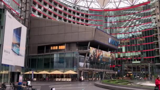 Pan Przez Centralny Plac Sony Center Potsdamer Platz Berlin — Wideo stockowe