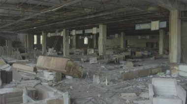 Pripyat 'ta terk edilmiş bir süpermarketin içi, Çernobil Sınıflandırılmamış Günlük Kaydı