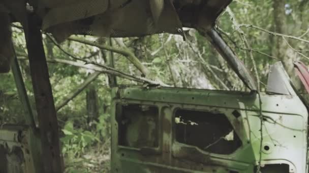Чернобыль Камера Проезжает Через Интерьер Заброшенной Машины Залиссии Отснятые Седле — стоковое видео