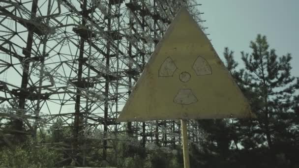 Chernobyl Pan Rápido Inclinación Señal Radiación Luz Fondo Duga Estación — Vídeo de stock