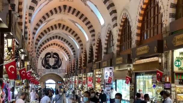 Amplo Clipe Elevado Pessoas Mercado Especiarias Istambul Tiro Durante Pandemia — Vídeo de Stock