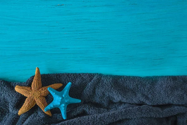 Concepto Vacaciones Verano Marco Dos Estrellas Mar Toalla Azul Oscuro — Foto de Stock