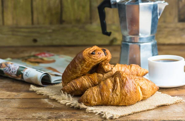 Tradiční Francouzská Snídaně Šálek Kávy Kávovar — Stock fotografie