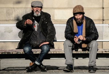 Barcelona, İspanya - 23 Ocak: ihtiyacı olan adamım. Mutsuz evsiz peo