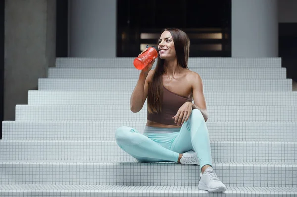 Fitness Woman Drinking Water Workout Gym Pretty Caucasian Girl Exercising — ストック写真