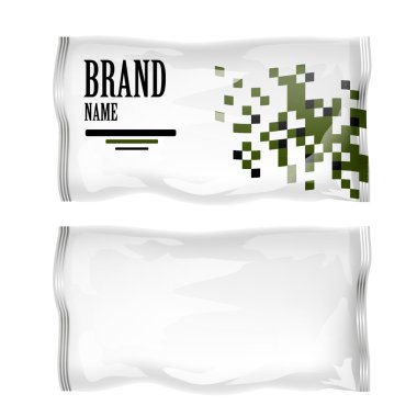 Beyaz arka plan üzerinde izole beyaz gerçekçi folyo paketi 