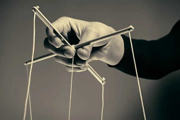 Kol, siyah ve beyaz manipüle