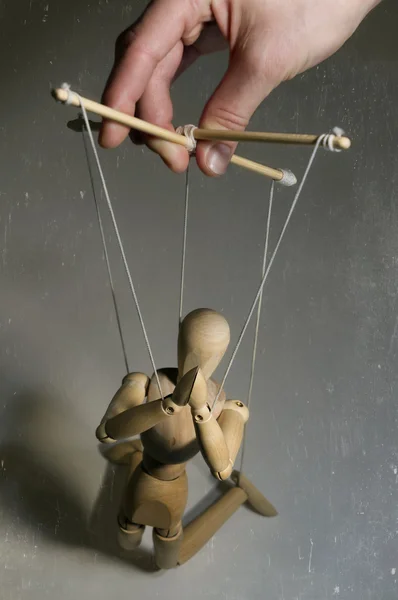 Ręcznie manipulowanie marionetką — Zdjęcie stockowe