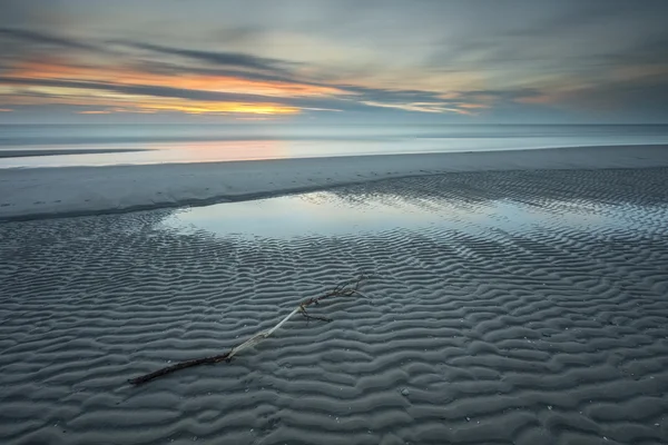 Coucher de soleil de la mer du Nord en longue exposition — Photo