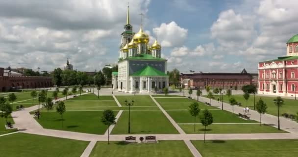 Kremlinmauer und historisches gebäude im zentrum von tula, russland. Zeitraffer — Stockvideo