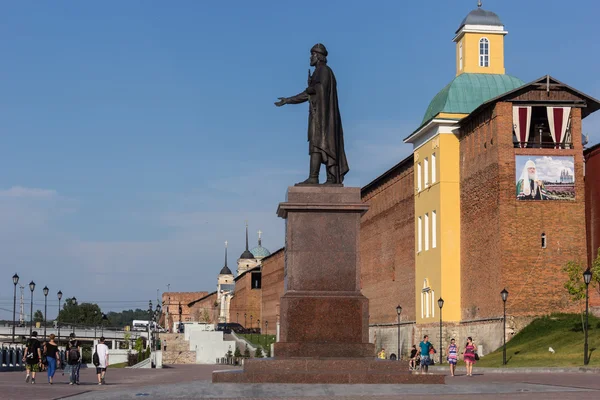 Памятник князю Владимиру в Смоленске. 3 июня 2016 г. . — стоковое фото