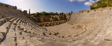Türkiye, Demre - 9 Eylül 2014. Roma-Yunan amfitiyatrosunun kalıntılarının panoramik görüntüsü
