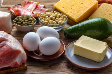 Keto diyet konsepti. Keto diyet gıda malzemeleri. Fişini çek. Yumuşak odaklanma. Yumuşak odak.