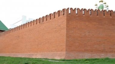 Orta izleme kadeh kırmızı tuğla duvar