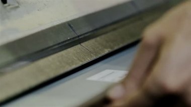 Operatör bükme metal levha sac bükme Makinası
