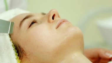 Yordam özel ekipman ile yapıyor shot Şevval Özçelik Güzellik kadar kapatın