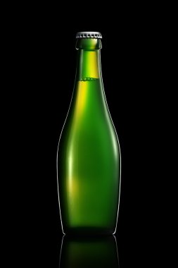 Bira veya siyah arka plan üzerine izole elma şarabı şişe