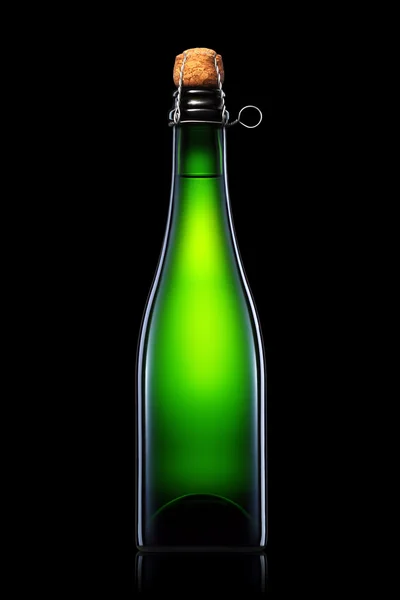 Bouteille de bière, cidre ou champagne isolée sur fond noir — Photo