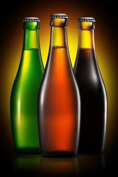 Siyah arka plan üzerine izole bira şişeleri kümesi — Stok fotoğraf