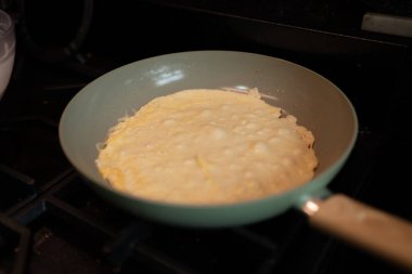 Klasik fırında krep.