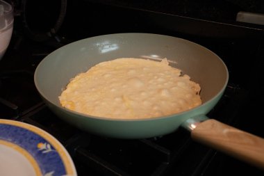 Klasik fırında krep.