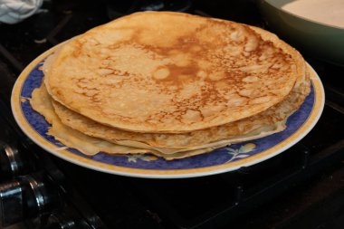 Klasik fırında krep.