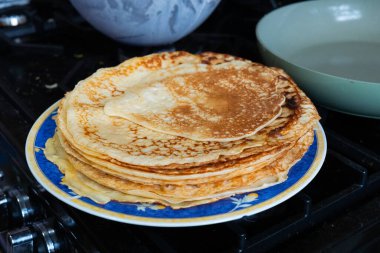 Klasik fırında krep.