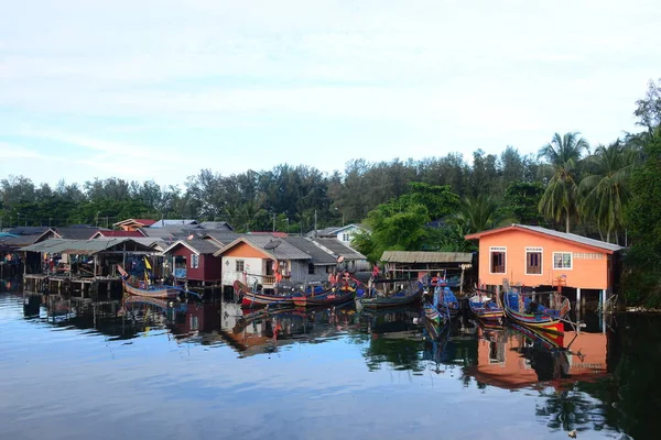 Narathiwat Thailandia Gennaio 2021 Villaggio Pescatori Lungo Fiume Bang Nara — Foto Stock