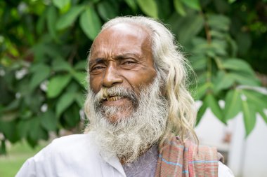 Sakallı şarkıcı fotoğraf