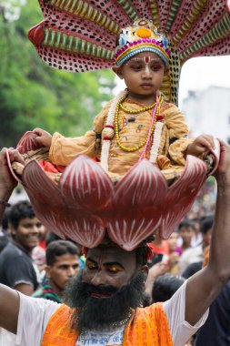 Lord Krishna stok fotoğraf giyinmiş çocuk
