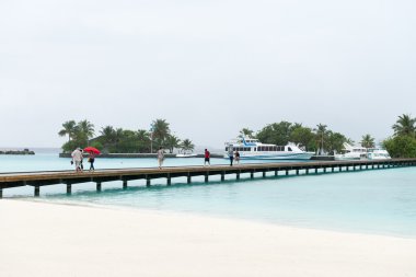 Plaj sahne gösteren kum, deniz ve gökyüzü stok fotoğraf