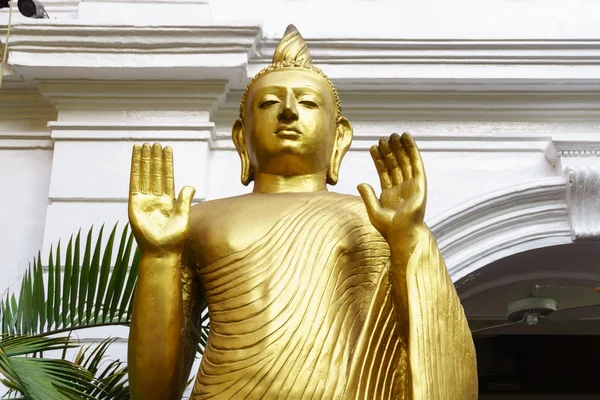 Templo budista de Gangarama, Sri Lanka stock foto — Foto de Stock