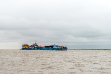 yolcu feribot tekne Açık sularda