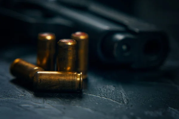 Automatic firearms with bullets. — Stock Photo, Image