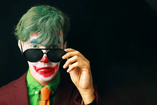 Uomo truccato da clown — Foto Stock