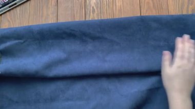 Ahşap masaya dikmek için malzeme hazırlama.