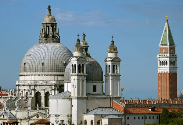 Kiliseler ve Campanile Venedik, İtalya.